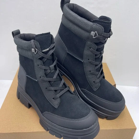 UGG Women's Lace-Up Boot
W / 1174492
W ASHTON WEATHERIZED LACE UP Boots Black - Picture 8 of 16